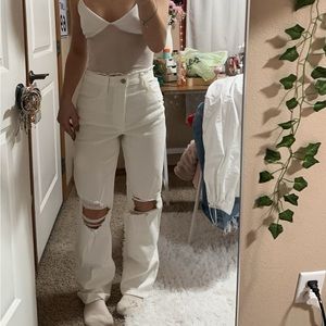 Hollister jeans size 26, white brand new with tags